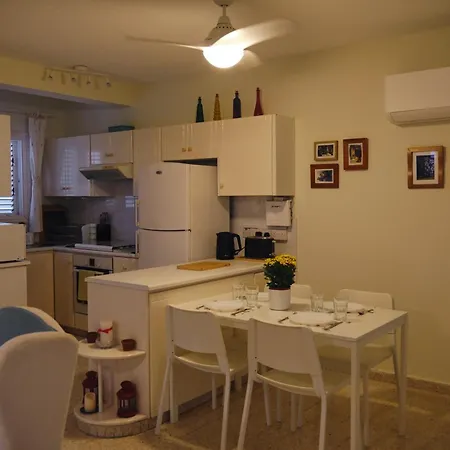 Soleil Residence, Near Konnos Ferienhaus *